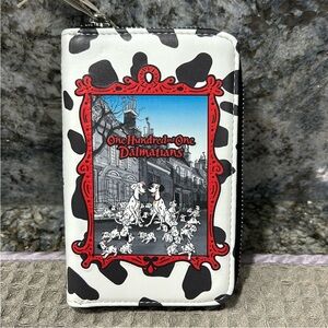 NWT Loungefly Disney Classic Books 101 Dalmatians Book Zip Around Wallet